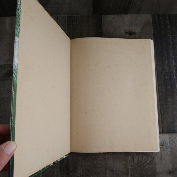 OCEANOGRAPHY: AN INTRODUCTION Fourth Edition Ingmanson Wallace Hardcover - Picture 2 of 8